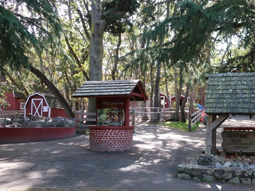 Beacon Hill Petting Zoo, Victoria BC