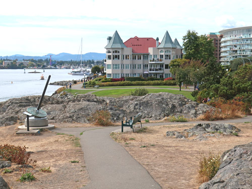 Songhees Walkway in Vic West